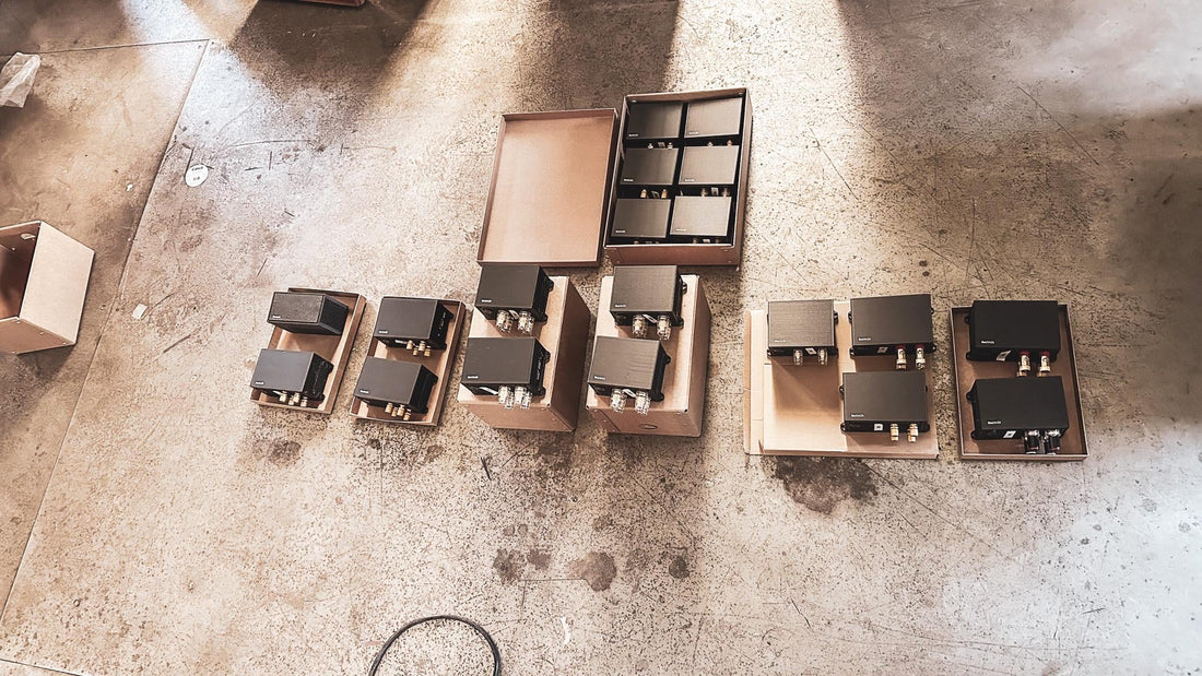 Pics: 18 amps (wall mount), 1 dac/adc (for mixer line in)